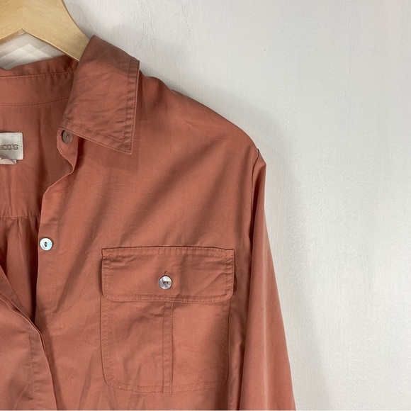 Chico's Essential Hidden Button Up Down Shirt Top Blouse Salmon Size 2 (Large) - Picture 2 of 7